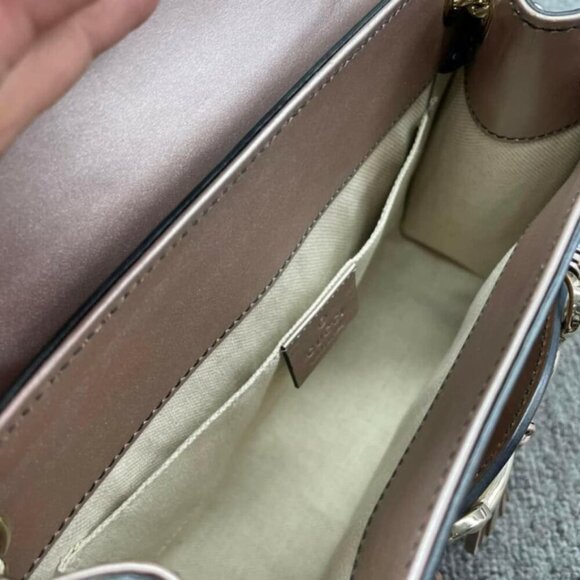 100% Authentic GUCCI Emily GG Patent Leather Shoulder Bag 370-101424 - Picture 13 of 16